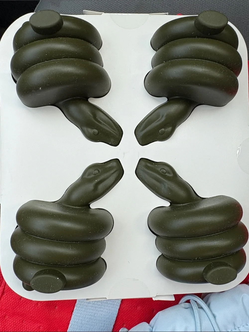 Threshold silicone mold
